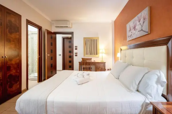 Hotel Flora 7